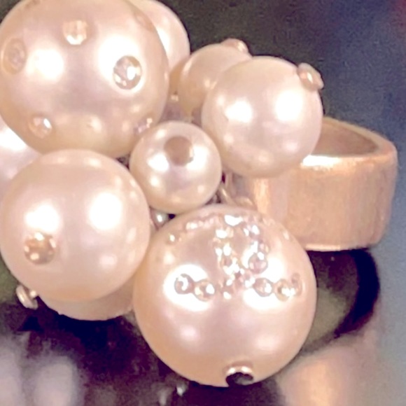 WOW POSHMARK - Authentic CHANEL SUPERMODEL FESTIVAL Bold & Gold & Pearl Ring - Picture 15 of 15